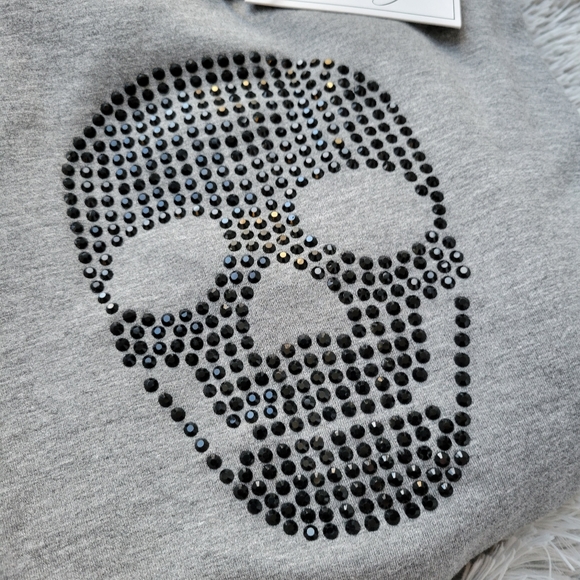 Studded Skull Sweater - NWT - Picture 4 of 7